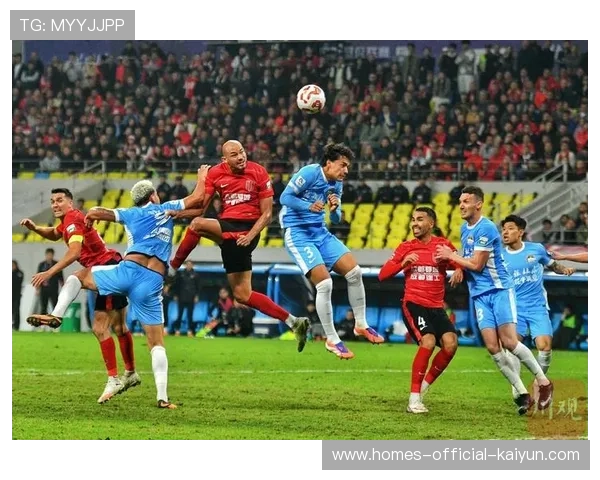 成都蓉城的前场逼抢立竿见影，连续夺回球权